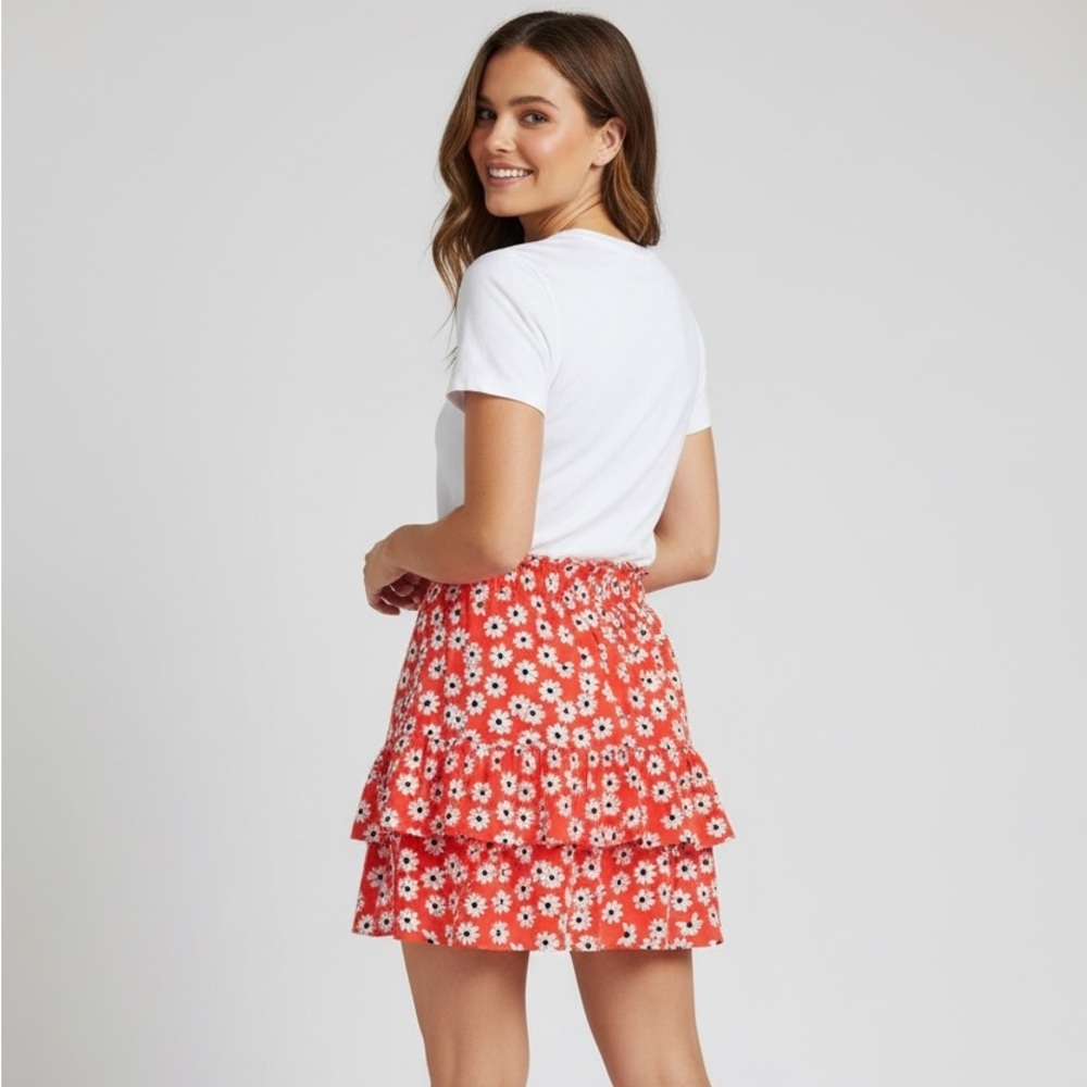 Float On Floral Ditsy Flounce Hem Flirty Fun Layered Skirt•1X-2X